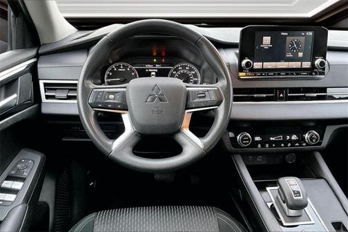 2024 Mitsubishi Outlander ES 2.5 S-AWC