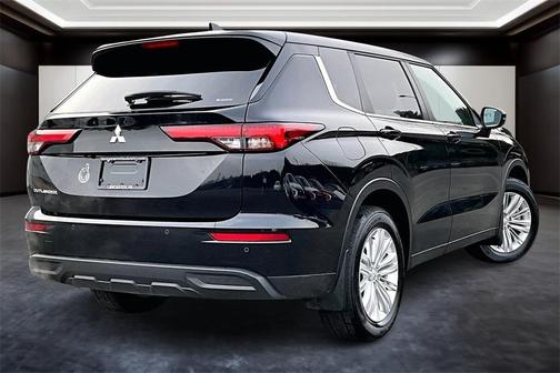 2024 Mitsubishi Outlander ES 2.5 S-AWC