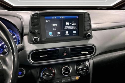 2021 Hyundai KONA SEL Plus