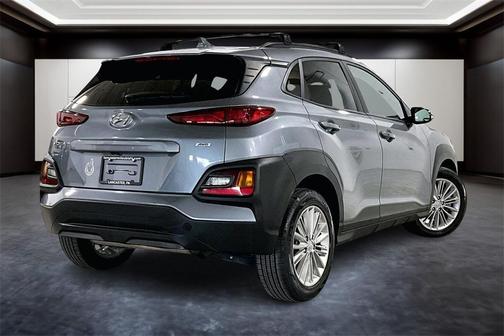 2021 Hyundai KONA SEL Plus