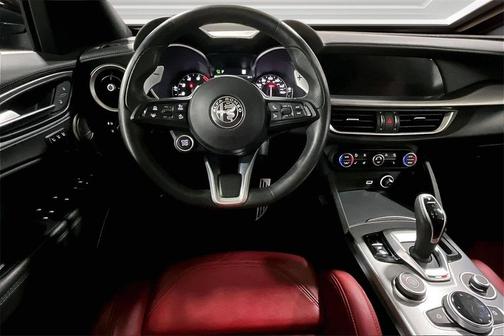 2022 Alfa Romeo Stelvio Ti