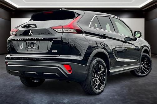 2022 Mitsubishi Eclipse Cross LE