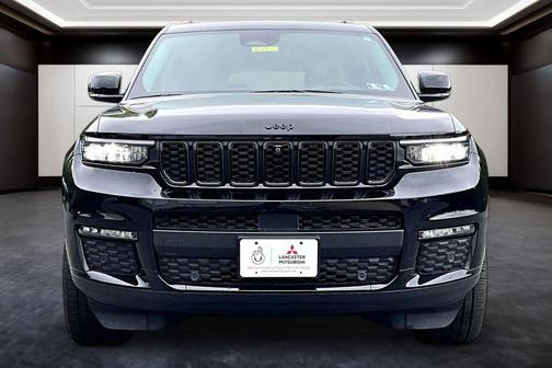 Diamond Black Crystal Pearlcoat 2023 Jeep Grand Cherokee L Limited