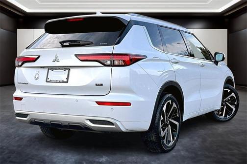 2022 Mitsubishi Outlander SEL Special Edition S-AWC