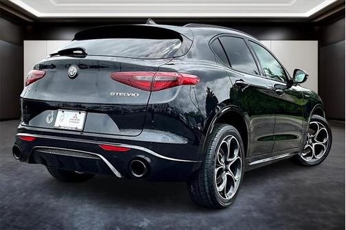 2022 Alfa Romeo Stelvio Ti