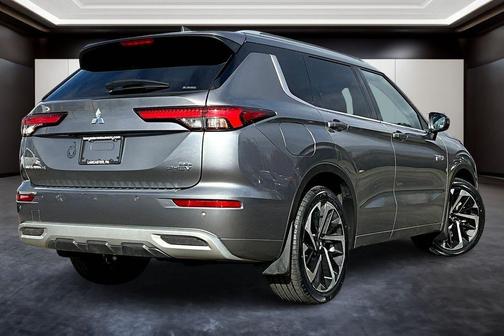 2023 Mitsubishi Outlander PHEV SEL