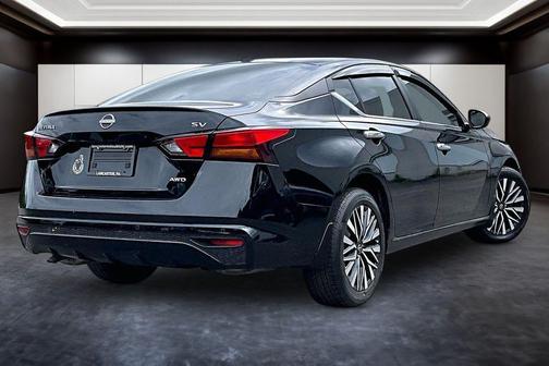 Super Black 2024 Nissan Altima 2.5 SV
