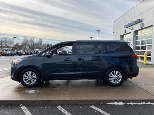 2016 Kia Sedona LX