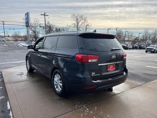2016 Kia Sedona LX