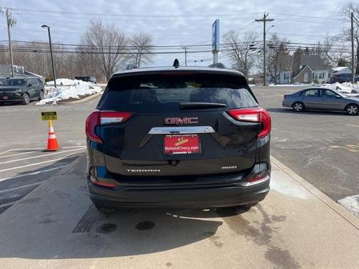 2022 GMC Terrain SLE