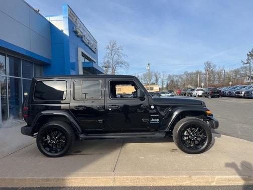 2024 Jeep Wrangler 4xe Sahara