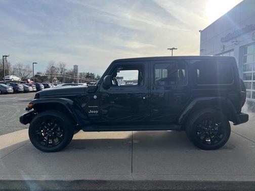 2024 Jeep Wrangler 4xe Sahara