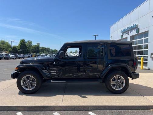 2022 Jeep Wrangler Unlimited Sahara