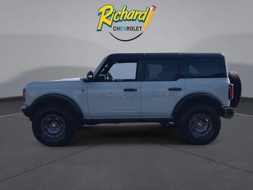 Cactus 2024 Ford Bronco Badlands