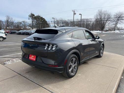 2022 Ford Mustang Mach-E Select