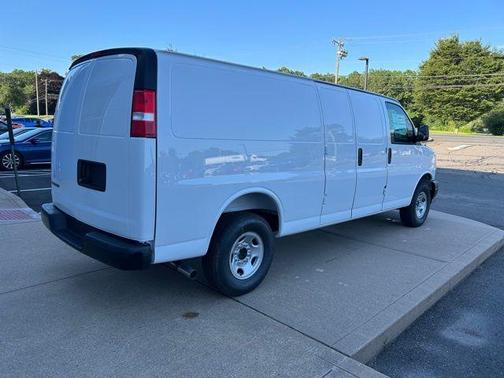 2025 Chevrolet Express 3500 Work Van