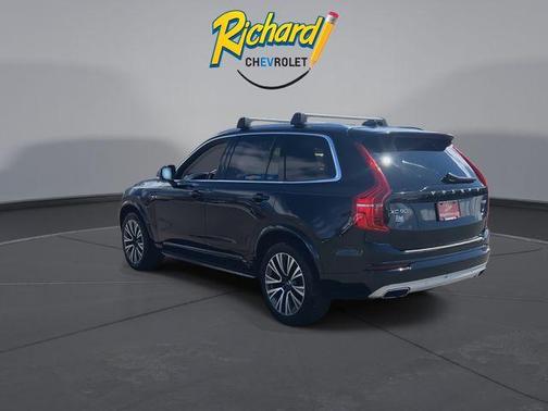 Onyx Black Metallic 2021 Volvo XC90 T5 Momentum 7 Passenger