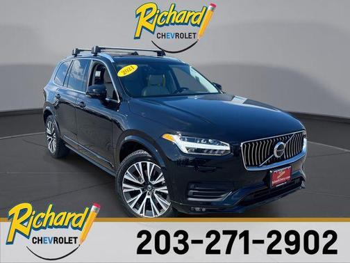 Onyx Black Metallic 2021 Volvo XC90 T5 Momentum 7 Passenger