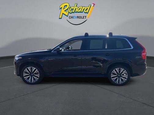 Onyx Black Metallic 2021 Volvo XC90 T5 Momentum 7 Passenger