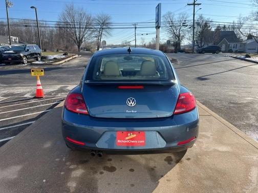 2016 Volkswagen Beetle 1.8T SE