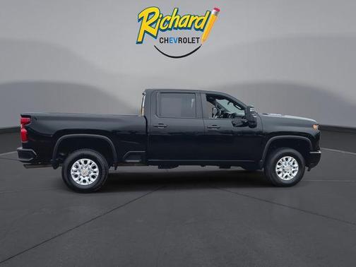 Black 2024 Chevrolet Silverado 2500 Custom