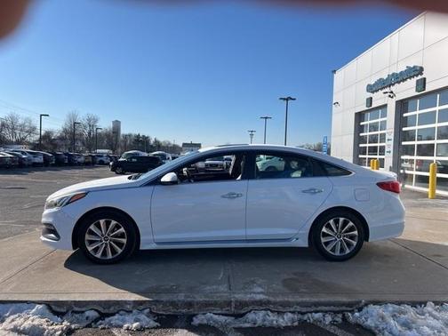 2016 Hyundai SONATA Sport