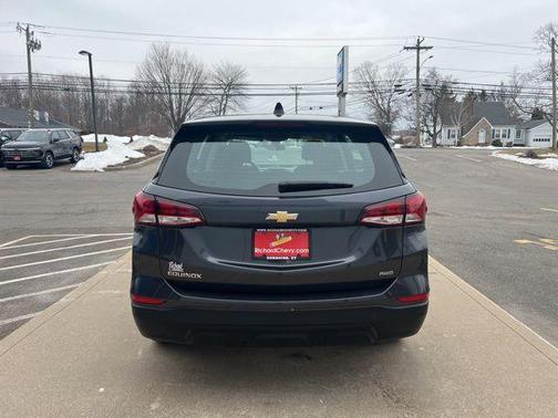 2022 Chevrolet Equinox LS