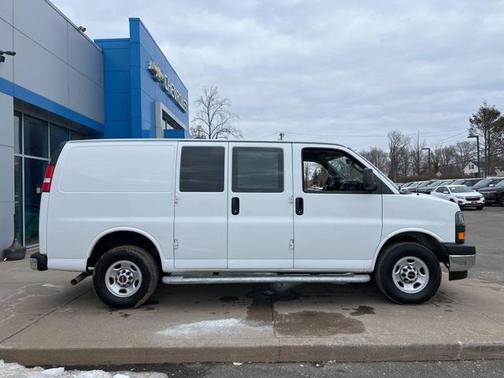 2024 GMC Savana 2500 Work Van