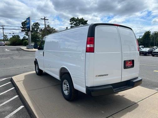 2025 Chevrolet Express 3500 Work Van