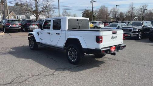Bright White Clearcoat 2021 Jeep Gladiator Overland