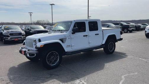 Bright White Clearcoat 2021 Jeep Gladiator Overland
