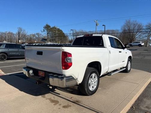 2014 Toyota Tundra SR5