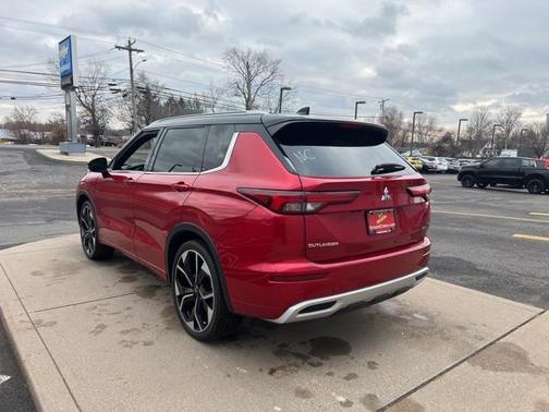 2023 Mitsubishi Outlander SEL