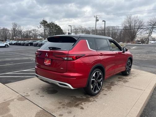 2023 Mitsubishi Outlander SEL