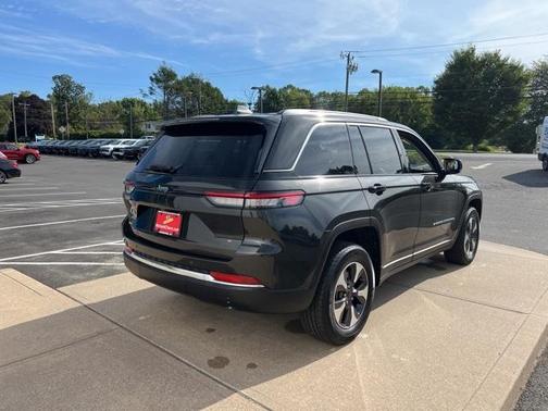 2023 Jeep Grand Cherokee 4xe Base
