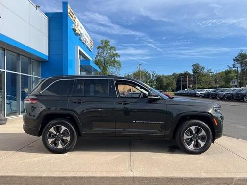 2023 Jeep Grand Cherokee 4xe Base