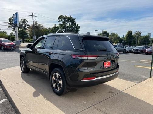 2023 Jeep Grand Cherokee 4xe Base