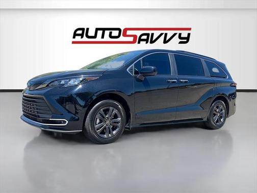 2024 Toyota Sienna Woodland Edition
