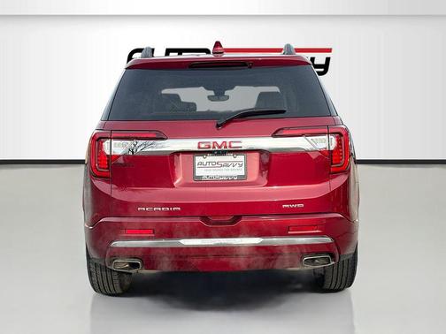 2020 GMC Acadia Denali