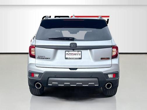 Lunar Silver Metallic 2024 Honda Passport AWD TrailSport