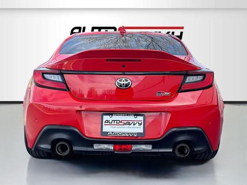 Track bRed 2025 Toyota GR86 Premium