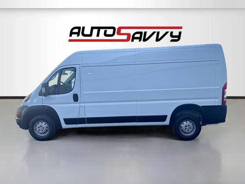 Bright White Clearcoat 2022 RAM ProMaster 2500 High Roof