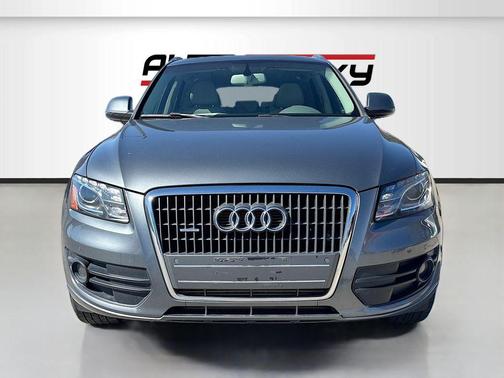 2012 Audi Q5 2.0T Premium Plus