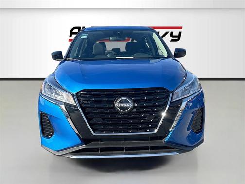 2022 Nissan Kicks S