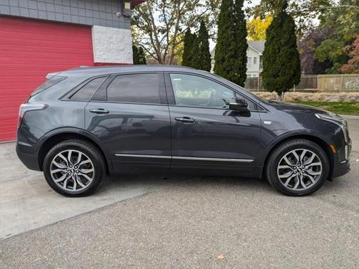 2021 Cadillac XT5 Sport