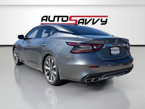 Gun Metallic 2022 Nissan Maxima 3.5 Platinum