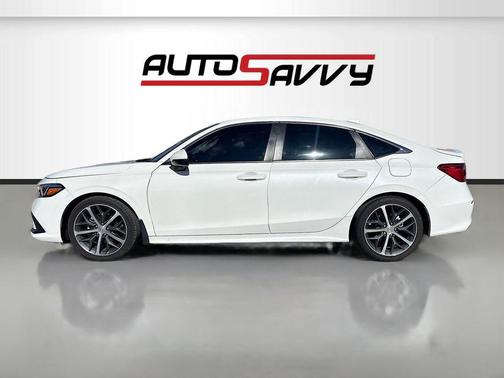 Platinum White Pearl 2022 Honda Civic Touring
