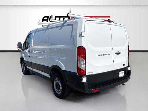 Oxford White 2025 Ford Transit-250 Base