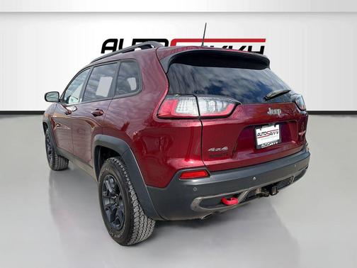 Velvet Red Pearlcoat 2020 Jeep Cherokee Trailhawk