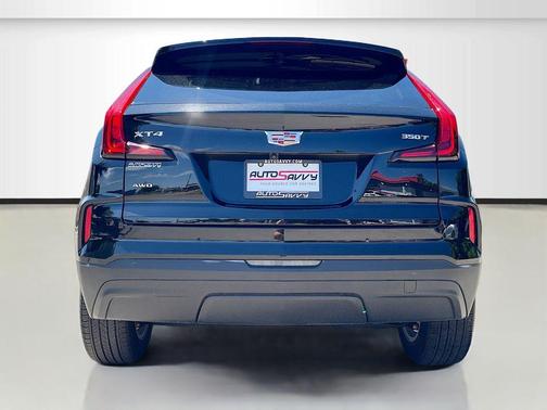 2024 Cadillac XT4 Luxury